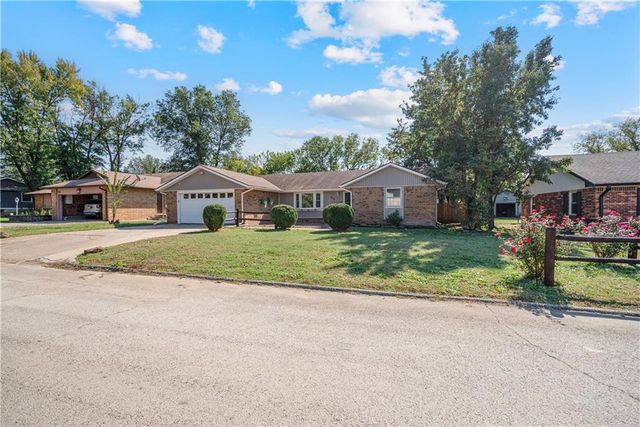 937 Circle Drive, Independence, KS 67301