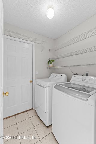 9109 MOUNTAINTOP Court, Jacksonville, FL 32225