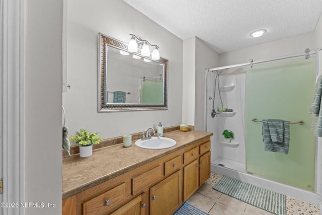 9109 MOUNTAINTOP Court, Jacksonville, FL 32225