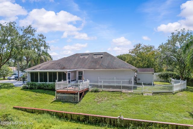 9109 MOUNTAINTOP Court, Jacksonville, FL 32225