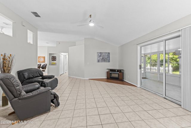 9109 MOUNTAINTOP Court, Jacksonville, FL 32225
