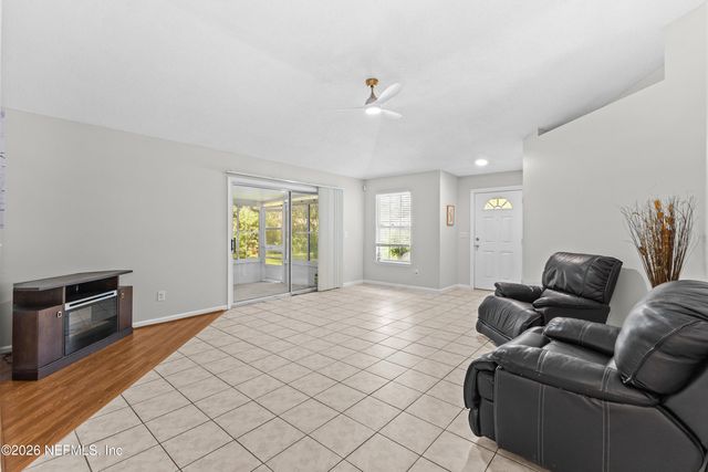 9109 MOUNTAINTOP Court, Jacksonville, FL 32225