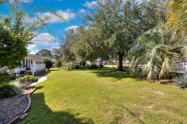 29 Plantation Drive, Manning, SC 29102