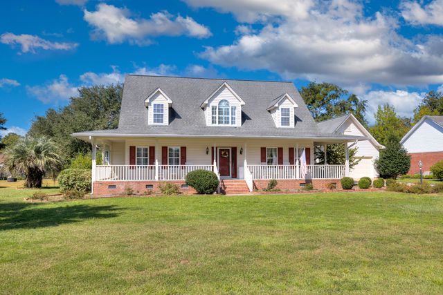 29 Plantation Drive, Manning, SC 29102