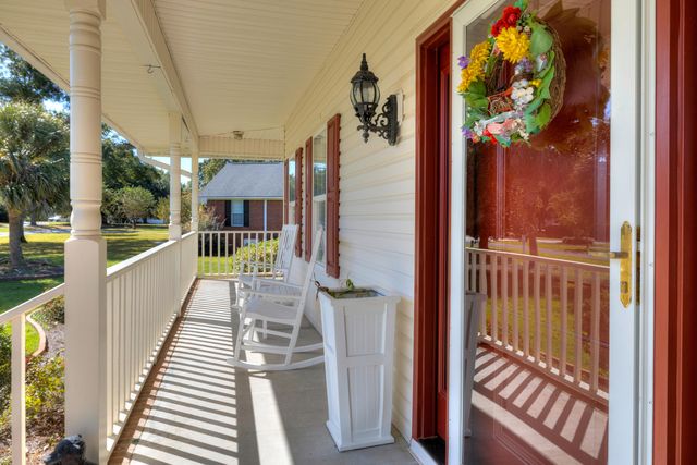 29 Plantation Drive, Manning, SC 29102