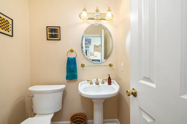 29 Plantation Drive, Manning, SC 29102