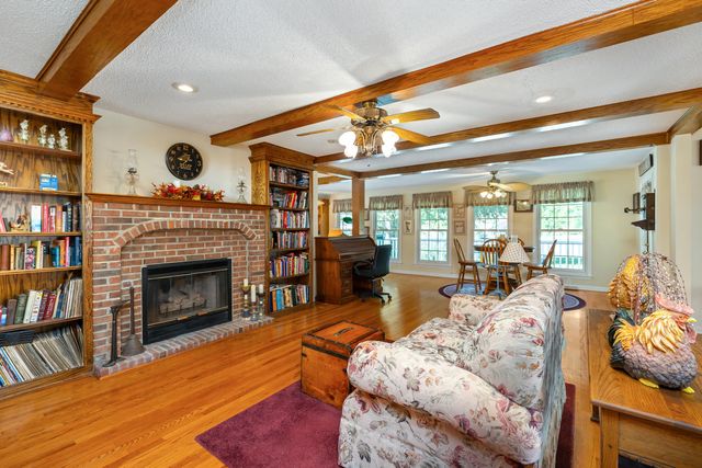 29 Plantation Drive, Manning, SC 29102