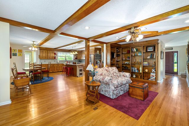 29 Plantation Drive, Manning, SC 29102