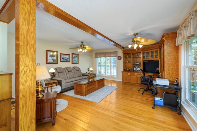 29 Plantation Drive, Manning, SC 29102