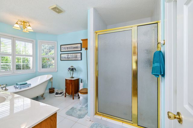 29 Plantation Drive, Manning, SC 29102