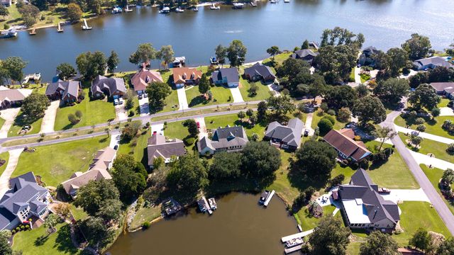 29 Plantation Drive, Manning, SC 29102