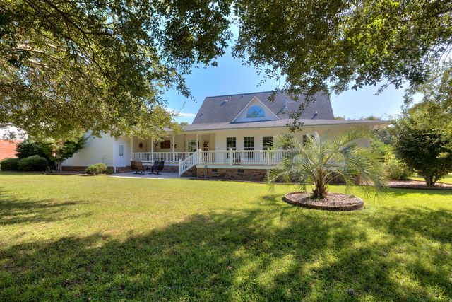 29 Plantation Drive, Manning, SC 29102