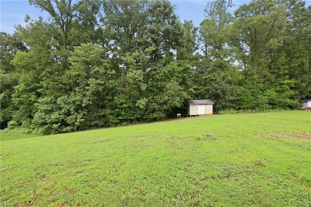 4051 Village Trace Drive, Tobaccoville, NC 27050