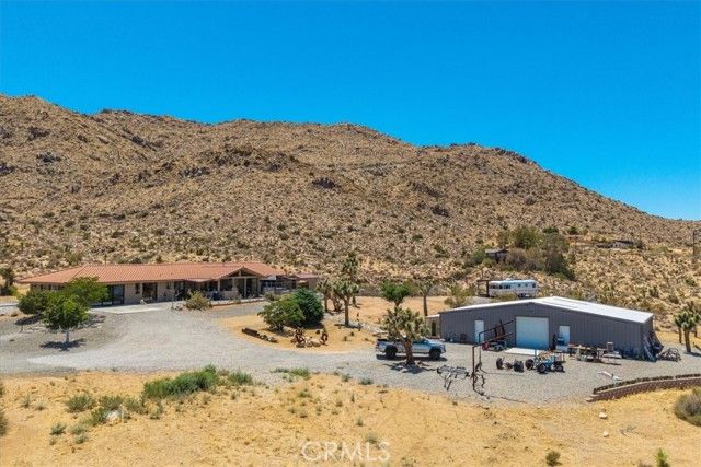 7880 Wesley Road, Joshua Tree, CA 92252