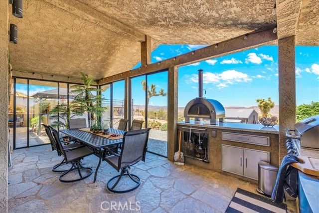 7880 Wesley Road, Joshua Tree, CA 92252