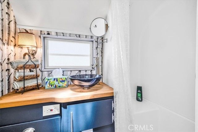 7880 Wesley Road, Joshua Tree, CA 92252