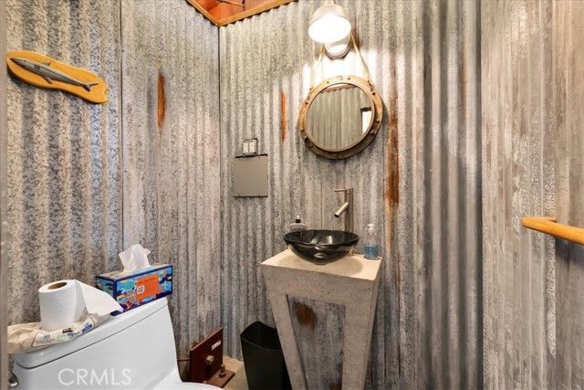 7880 Wesley Road, Joshua Tree, CA 92252