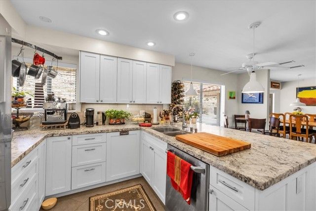 7880 Wesley Road, Joshua Tree, CA 92252