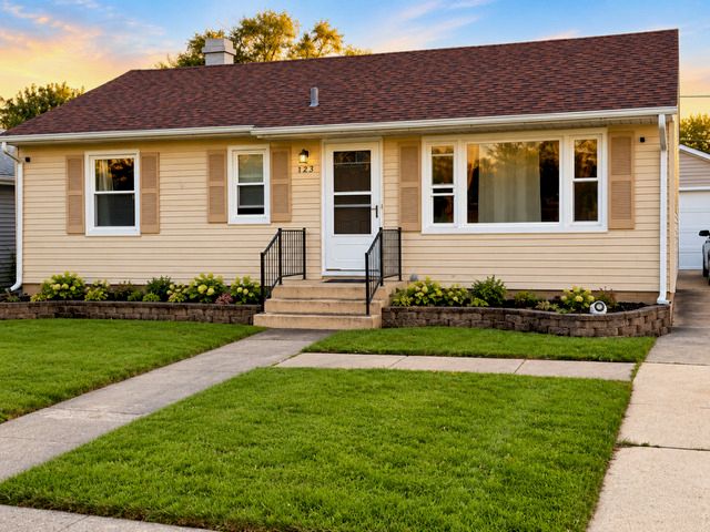 123 James Street, Montgomery, IL 60538