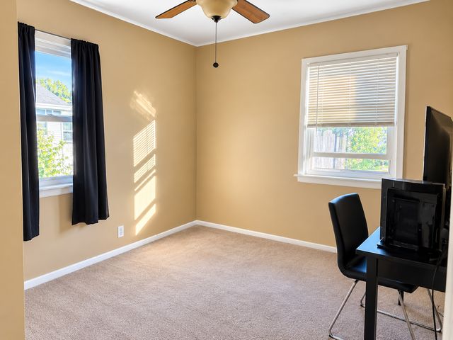 123 James Street, Montgomery, IL 60538