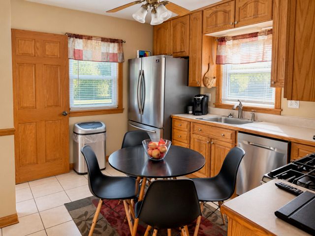 123 James Street, Montgomery, IL 60538