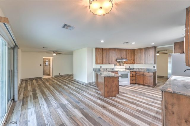 5854 Alfred Drive, Las Vegas, NV 89108