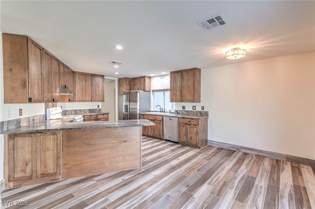 5854 Alfred Drive, Las Vegas, NV 89108