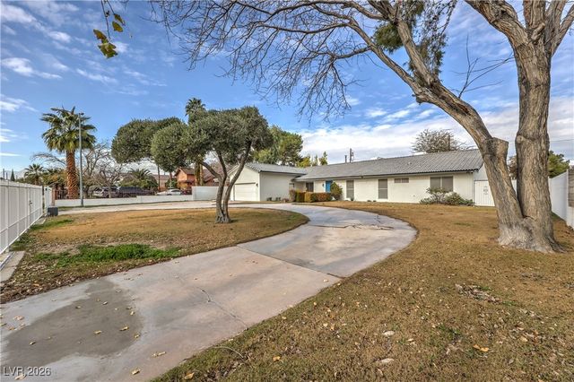 5854 Alfred Drive, Las Vegas, NV 89108