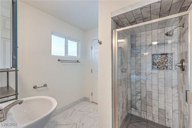 5854 Alfred Drive, Las Vegas, NV 89108