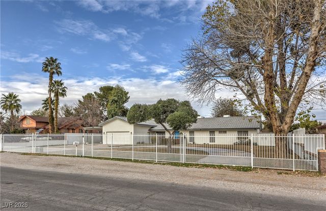 5854 Alfred Drive, Las Vegas, NV 89108