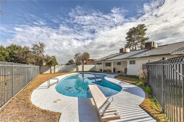 5854 Alfred Drive, Las Vegas, NV 89108