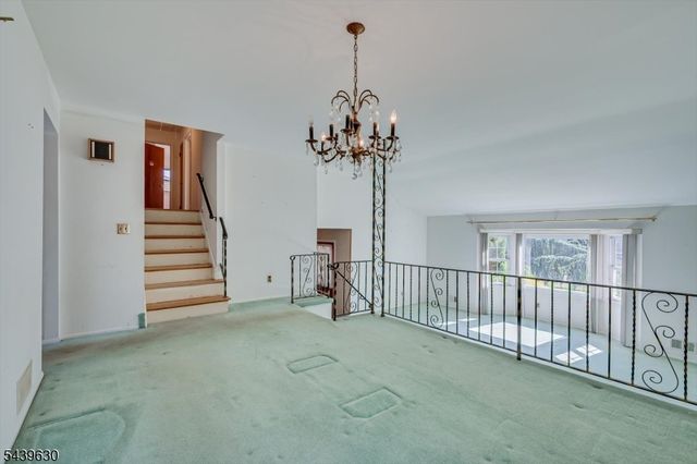 9 Annette Dr, Edison Twp., NJ 08820