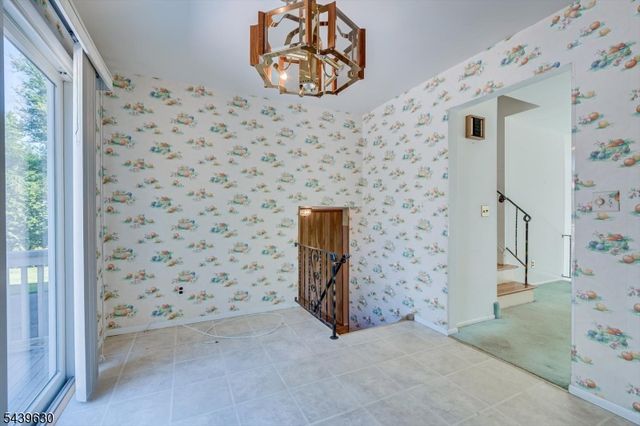 9 Annette Dr, Edison Twp., NJ 08820