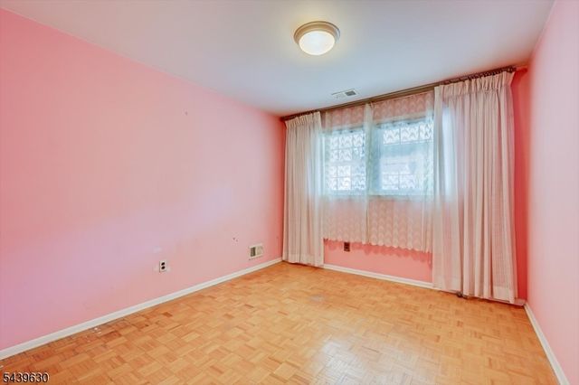 9 Annette Dr, Edison Twp., NJ 08820