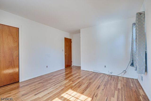 9 Annette Dr, Edison Twp., NJ 08820