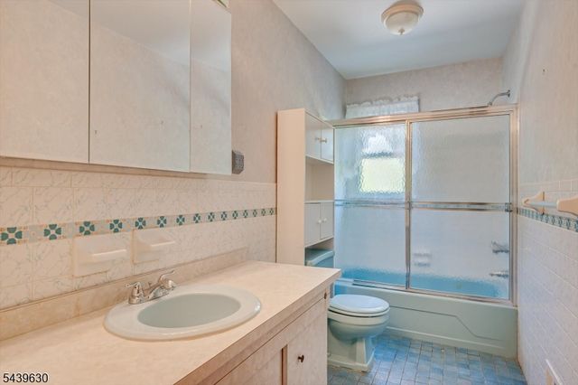 9 Annette Dr, Edison Twp., NJ 08820