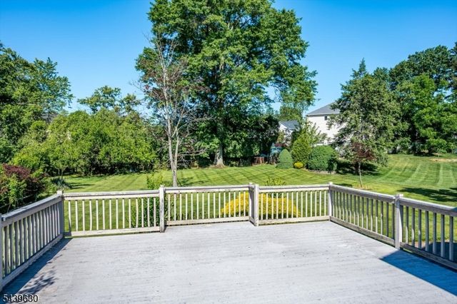 9 Annette Dr, Edison Twp., NJ 08820