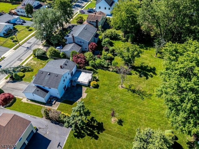 9 Annette Dr, Edison Twp., NJ 08820