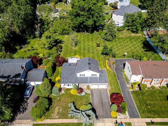 9 Annette Dr, Edison Twp., NJ 08820