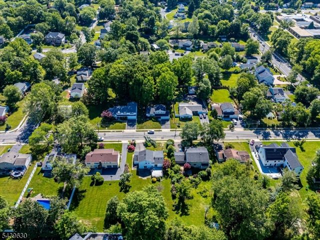 9 Annette Dr, Edison Twp., NJ 08820