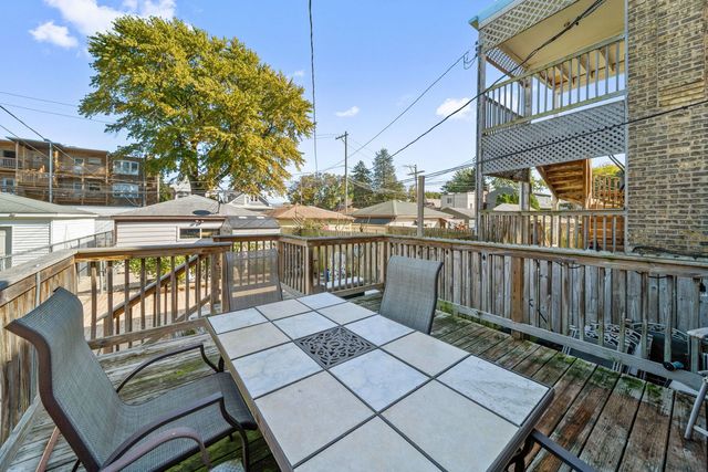 4723 N Kilbourn Avenue, Chicago, IL 60630