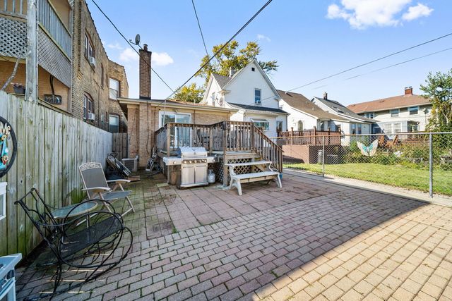 4723 N Kilbourn Avenue, Chicago, IL 60630