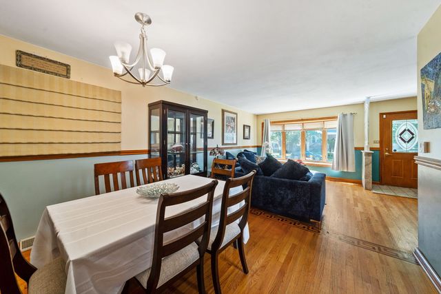 4723 N Kilbourn Avenue, Chicago, IL 60630
