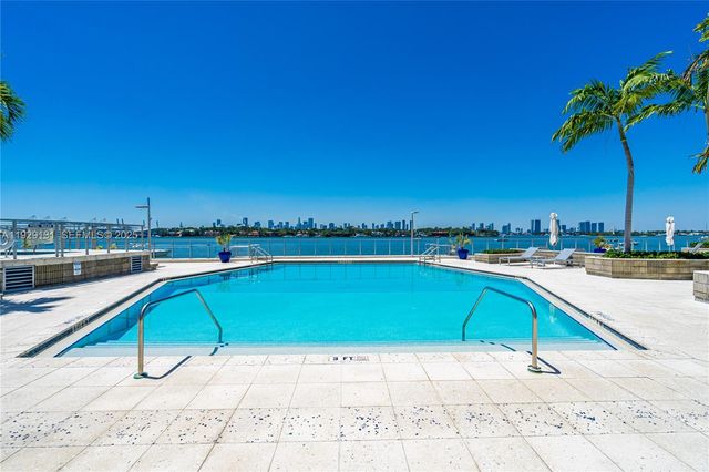 800 West Ave 441, Miami Beach, FL 33139