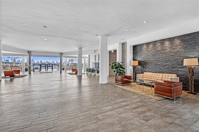 800 West Ave 441, Miami Beach, FL 33139