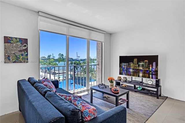 800 West Ave 441, Miami Beach, FL 33139