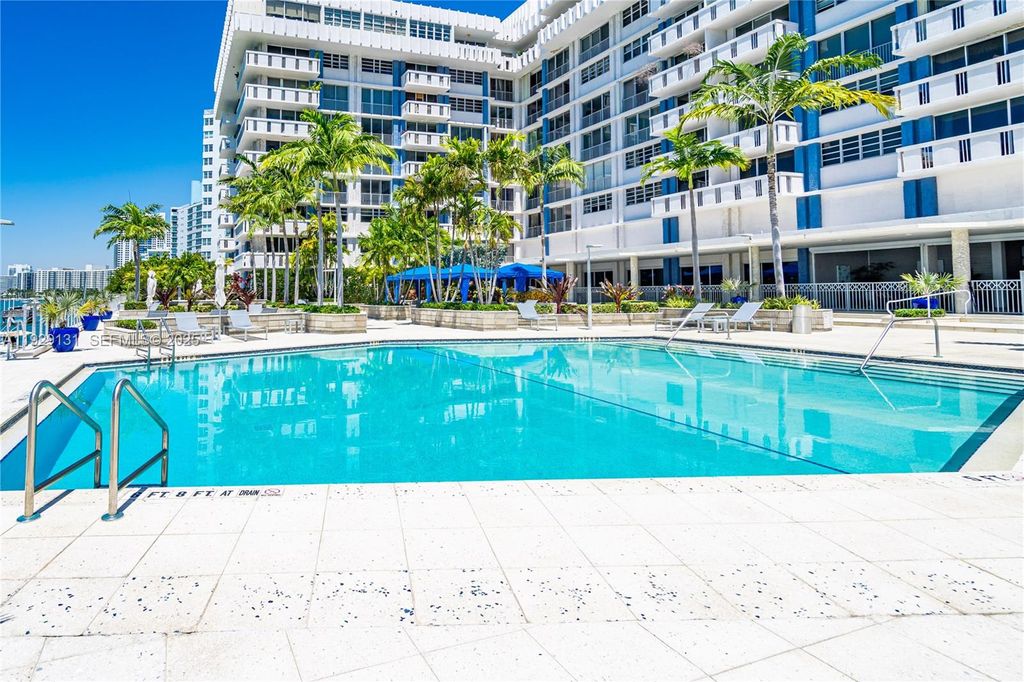 800 West Ave 441, Miami Beach, FL 33139