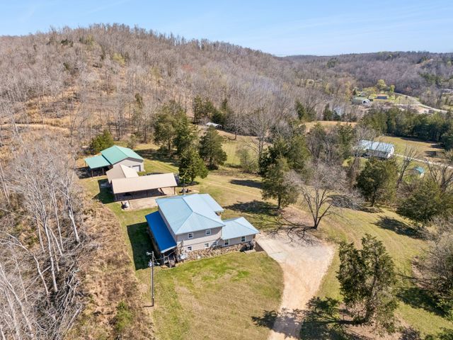 635 Cane Creek Rd, Hohenwald, TN 38462