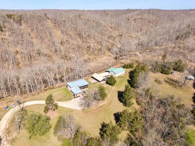 635 Cane Creek Rd, Hohenwald, TN 38462