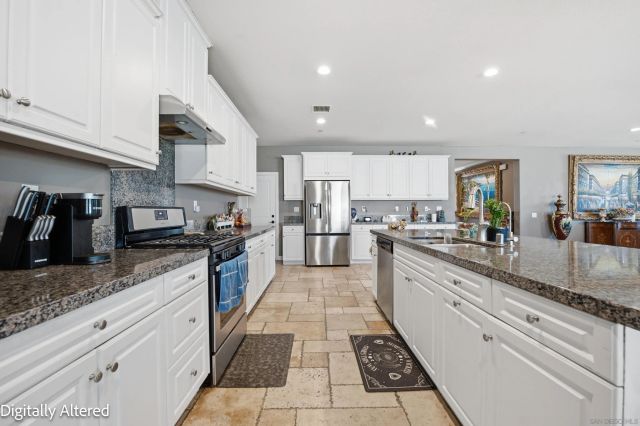 34880 Windwood Glen Ln, Murrieta, CA 92563